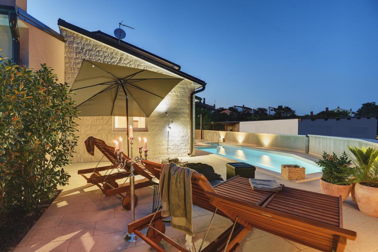 Vila Una With Private Pool Near Rovinj - Open 2022 로비니스코 셀로 외부 사진