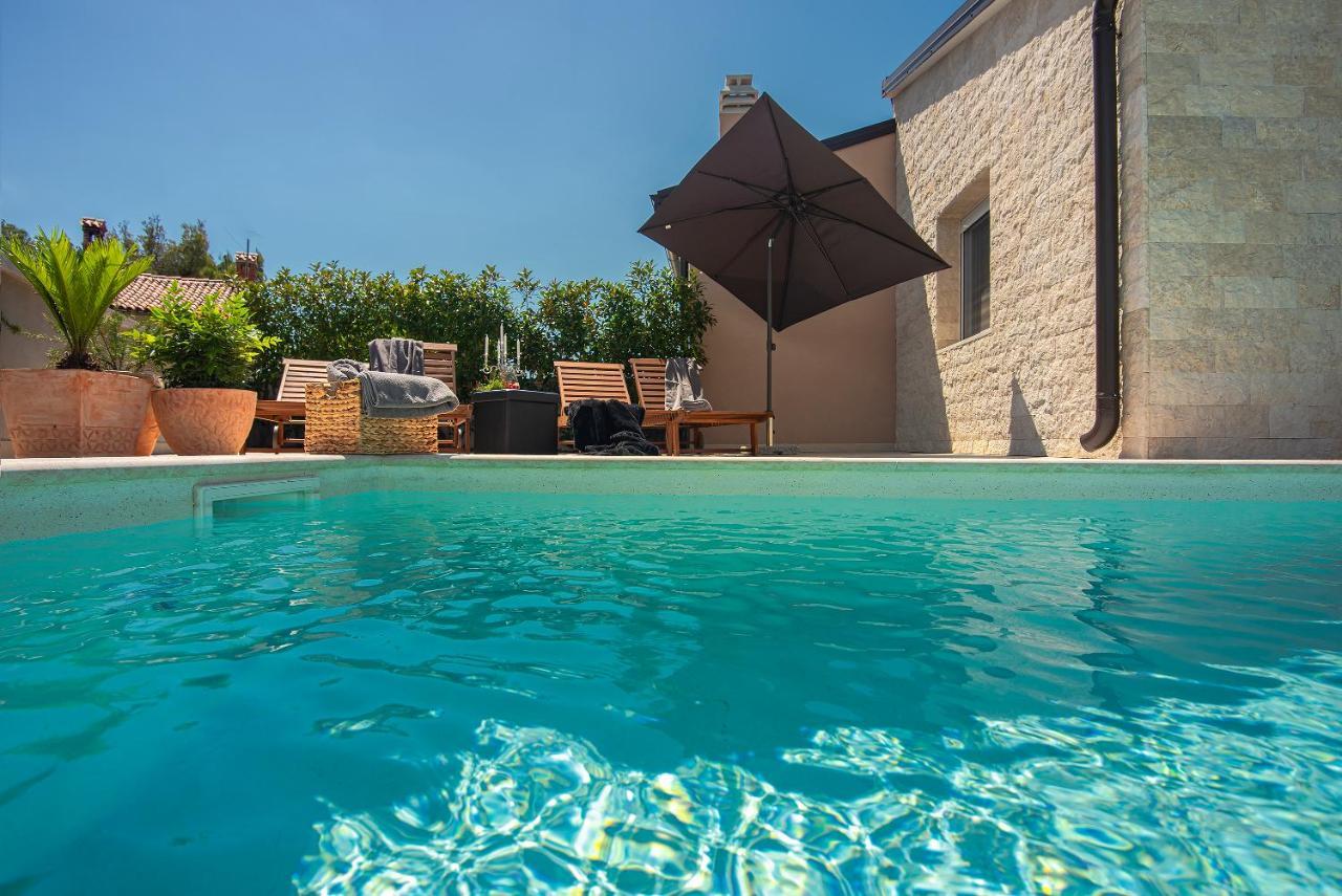 Vila Una With Private Pool Near Rovinj - Open 2022 로비니스코 셀로 외부 사진