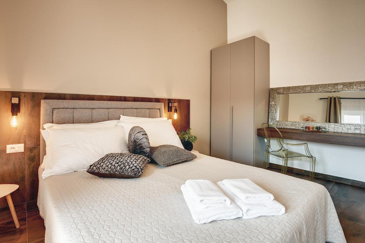 Vila Una With Private Pool Near Rovinj - Open 2022 로비니스코 셀로 외부 사진