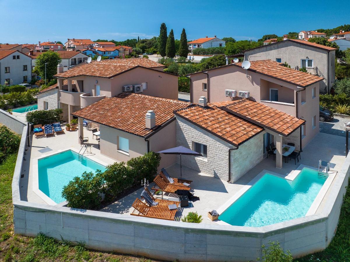 Vila Una With Private Pool Near Rovinj - Open 2022 로비니스코 셀로 외부 사진