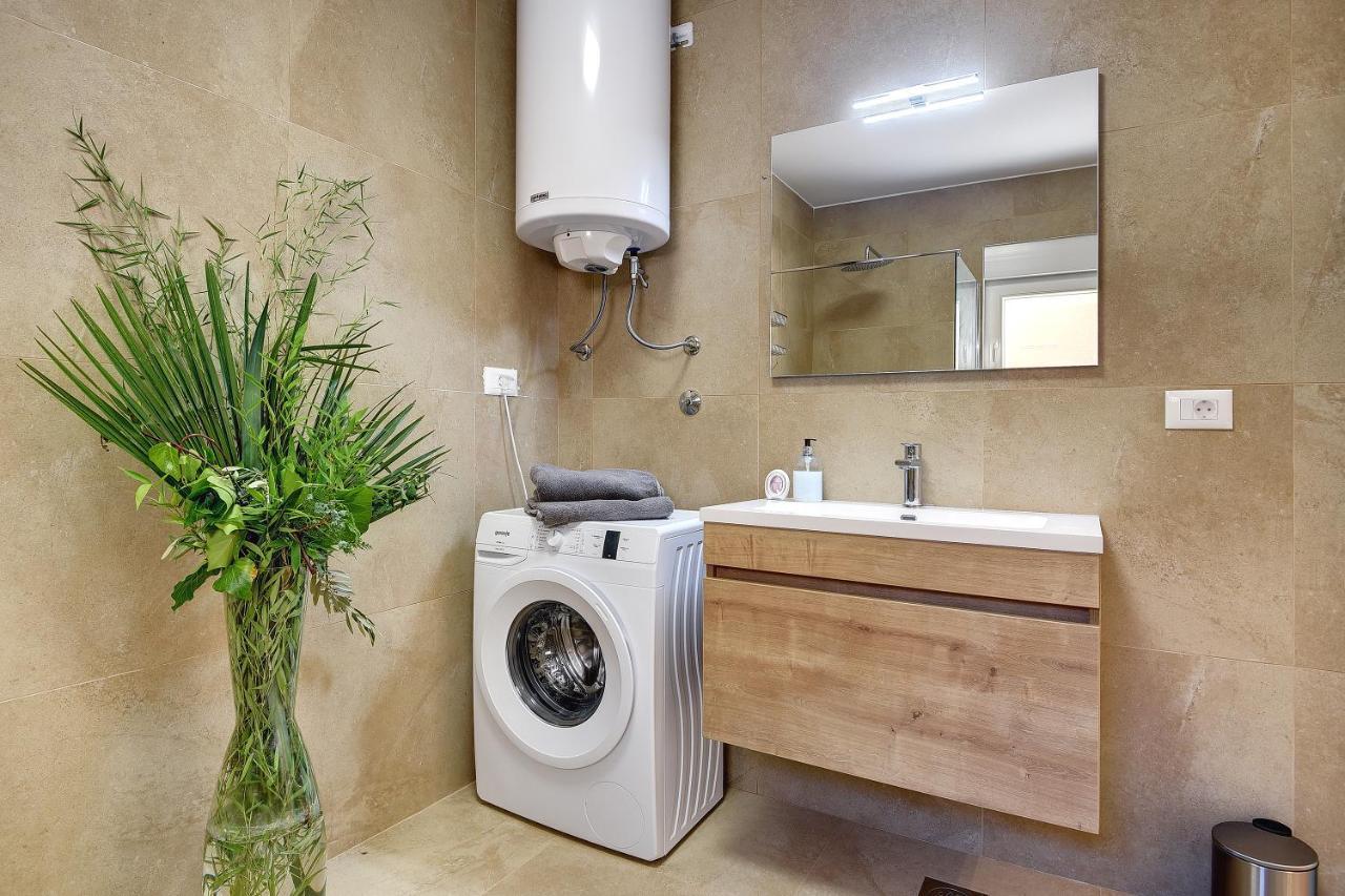 Vila Una With Private Pool Near Rovinj - Open 2022 로비니스코 셀로 외부 사진